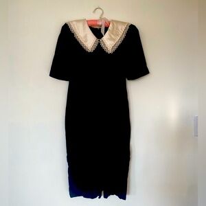 Velvet large collar dress